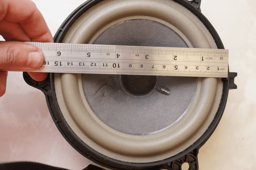 You can select the ideal speaker by measuring the speaker's size.