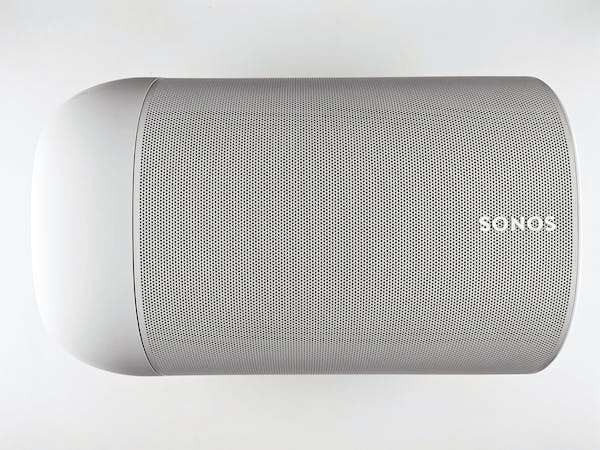 There are several methods to link the Sonos speaker to the phone.