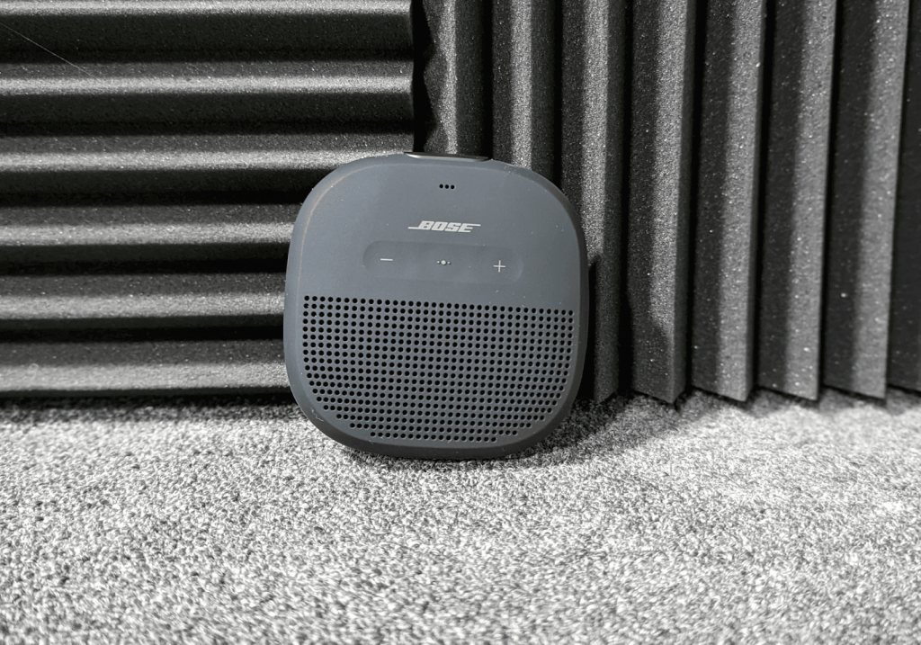 black bose speaker