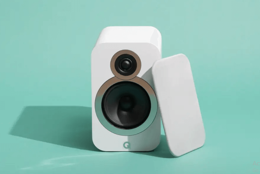 feature of bookshelf speakers
